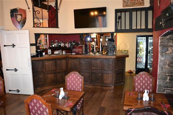 Hotel The Red Lion à Llangadog Extérieur photo
