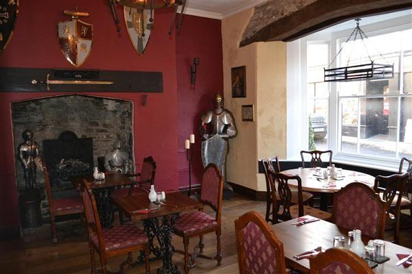 Hotel The Red Lion à Llangadog Extérieur photo
